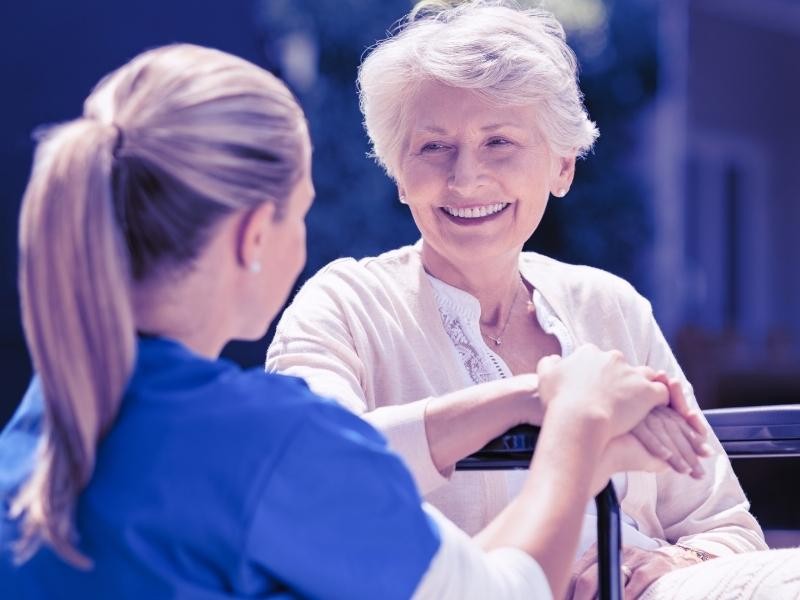 Acúmulo de aposentadoria e pensão no INSS em 2025: regras reais, cálculos e o que pode impactar sua renda